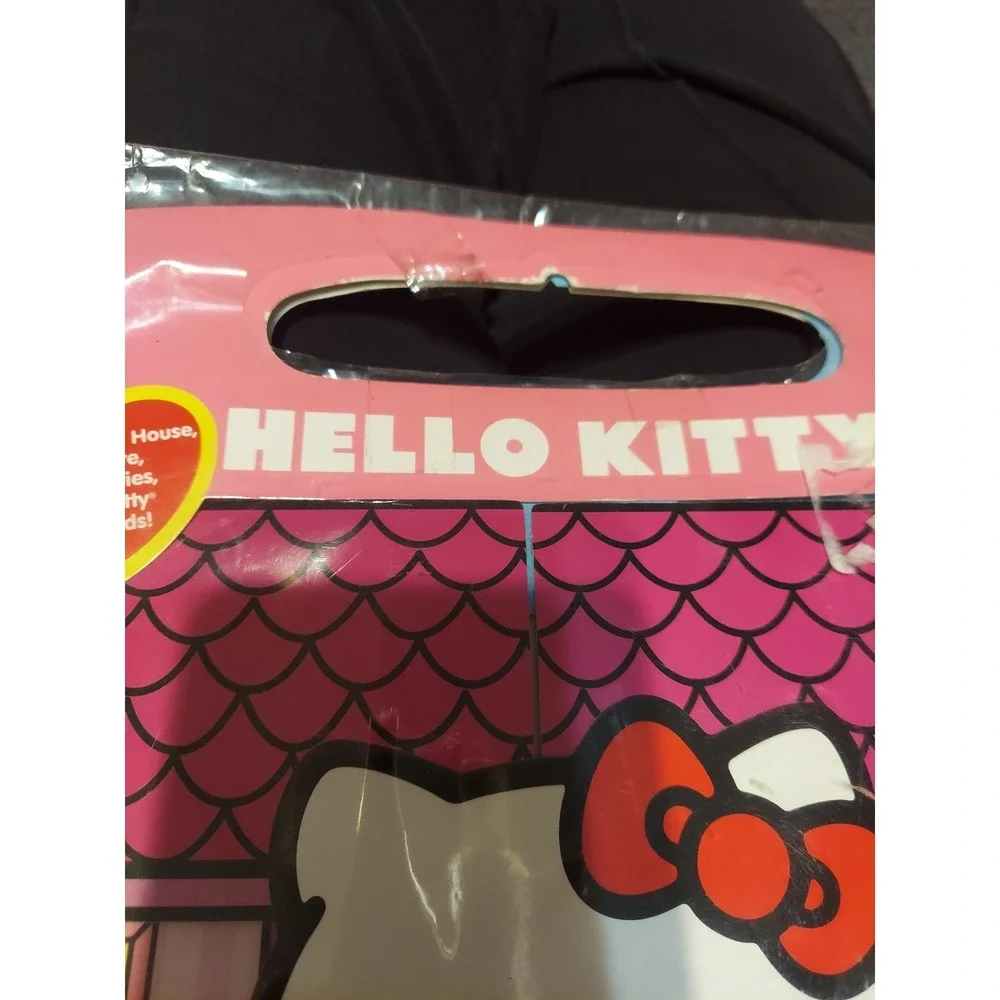 Hello Kitty Pop Up Play‎ House Magnix Attracts like Magnix